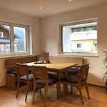 Scheimersch 아파트 *